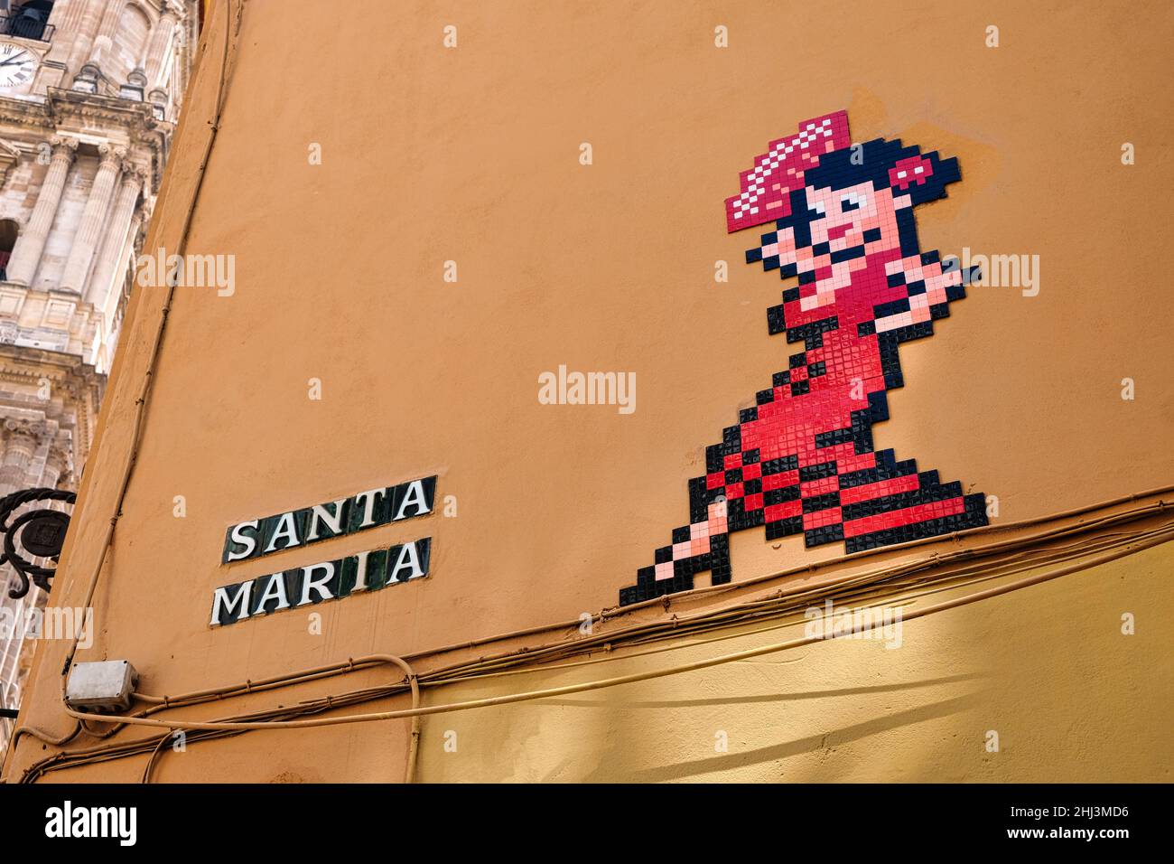 Tipico angolo di strada Santa Maria a Malaga (Spagna) Foto Stock