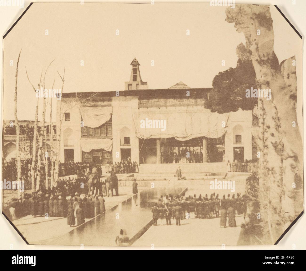 [Golestan, le Salon et Fete de l'equinode, Teheran, Iran (le Pavillion du Trone)] 1840s–60s possibilmente di Luigi Pesce italiano. [Golestan, le Salon et Fete de l'equinode, Teheran, Iran (le Pavillion du Trone)] 652102 Foto Stock