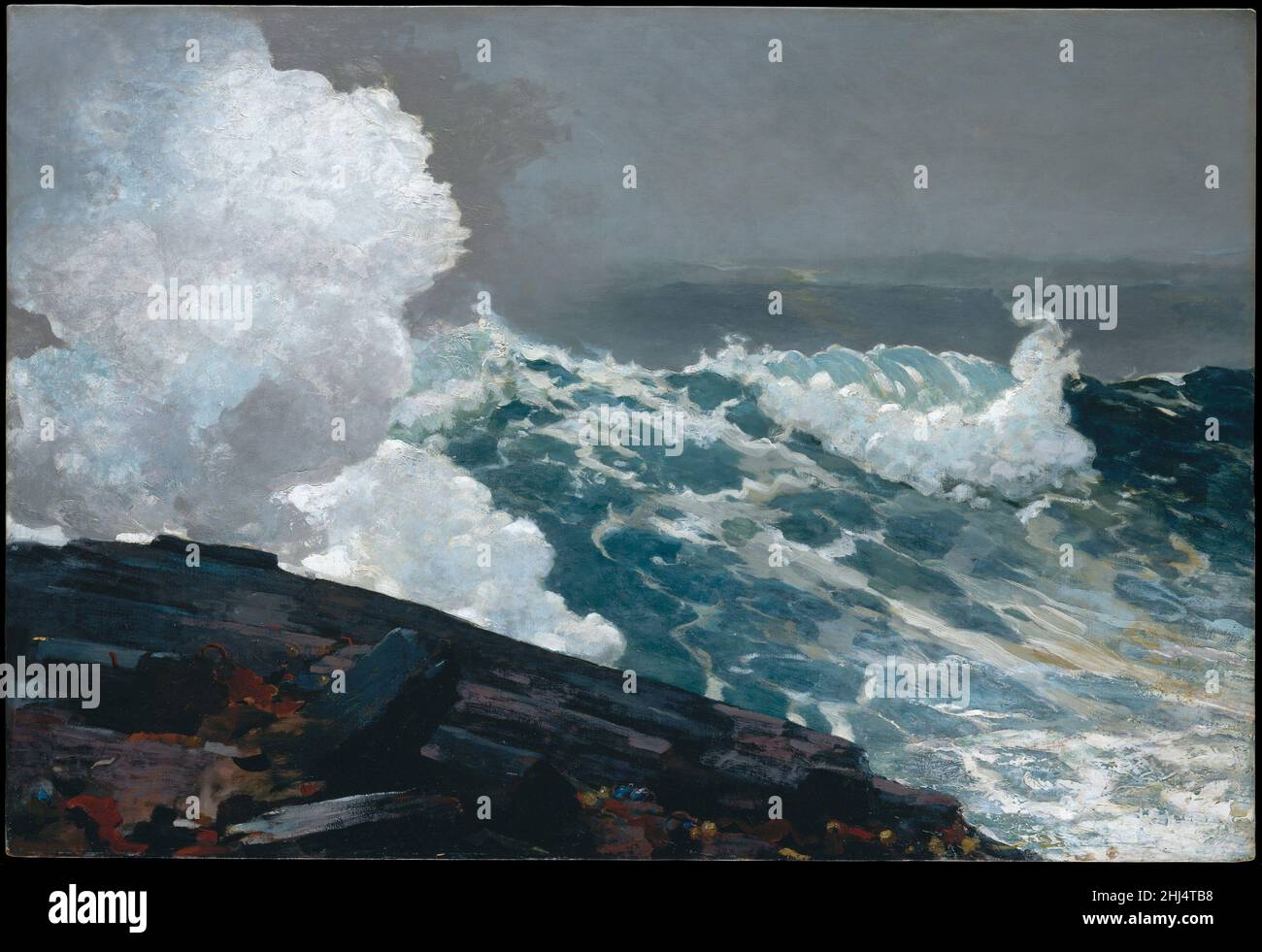 Northeaster 1895; rielaborato da Winslow Homer American 1901 sulla costa del Maine, una “Nor’easter” è una tempesta di violenza e durata eccezionali. Quando Omero ha mostrato per la prima volta questa tela nel 1895, ha incluso due uomini in fallo-tempo ingranaggio accovacciato sulle rocce sotto una più piccola colonna di spray. Anche se il dipinto è stato ben accolto e acquistato da un collezionista di arte americana, George Harearn, che in seguito lo ha donato al Metropolitan Museum, Omero lo ha rielaborato per ottenere un effetto potente. Ascolta gli esperti che illuminano la storia di questa opera d'arte Ascolta Riproduci o pausa #4384. Arte americana: Northeaster supportato da Blo Foto Stock