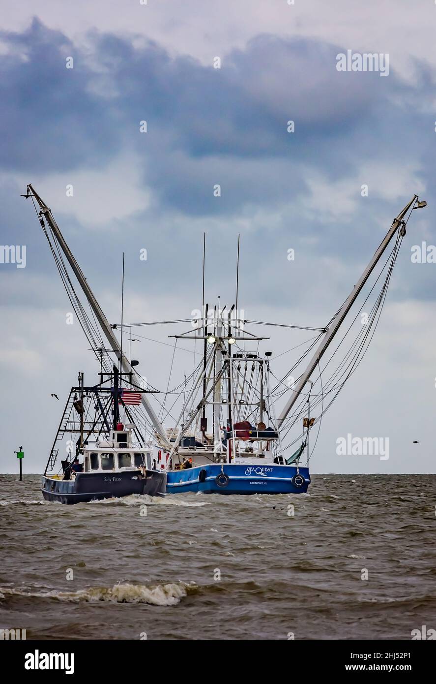 La barca salmastra pirata passa Sea quest, 16 maggio 2015, a Bayou la Batre, Alabama. Foto Stock