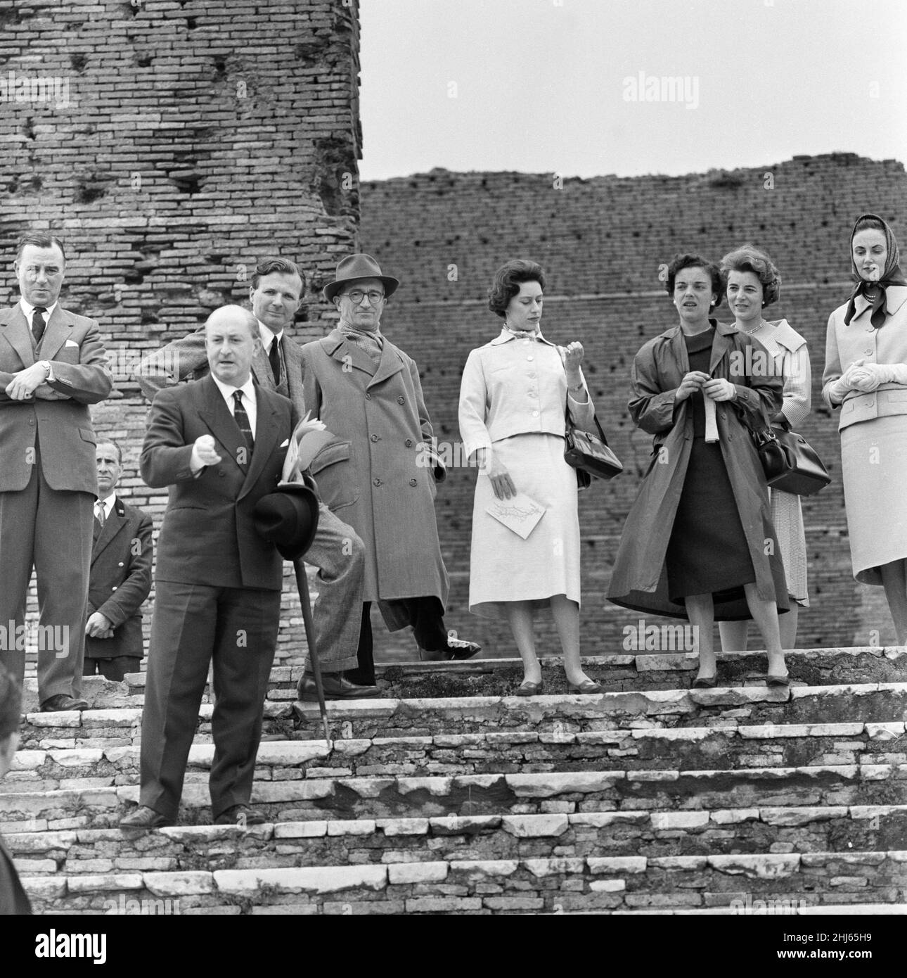 La Principessa Margaret visita Ostia Antica, Roma. 22nd aprile 1959. Foto Stock