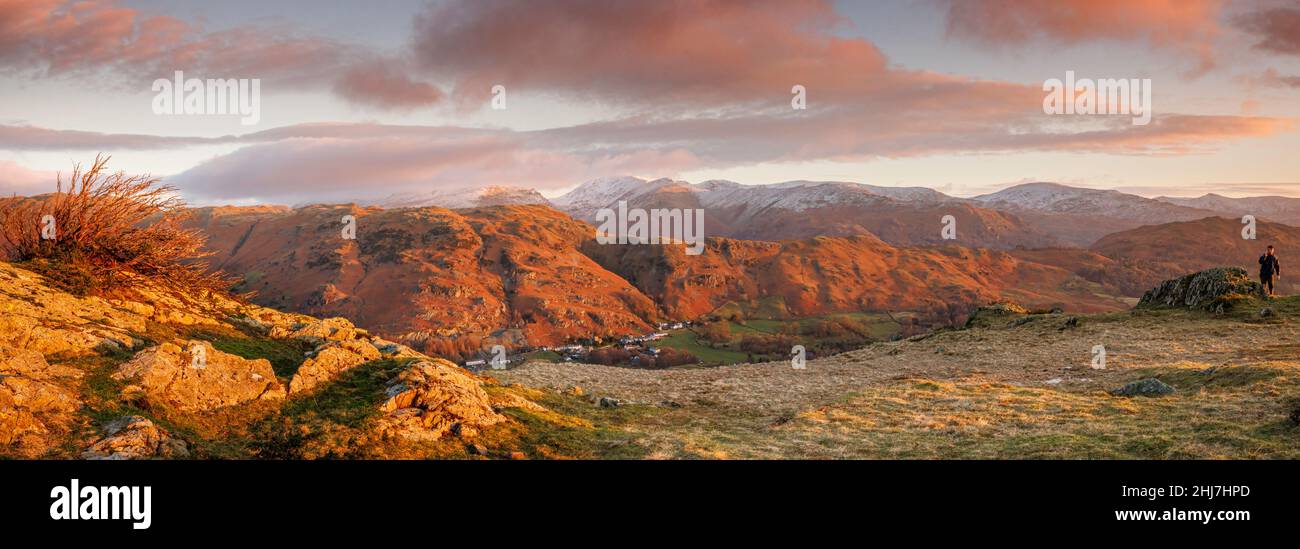 Vista panoramica sulla Cappella Stile nella Grande Valle di Langdale in direzione delle Cumbrian Fells Foto Stock