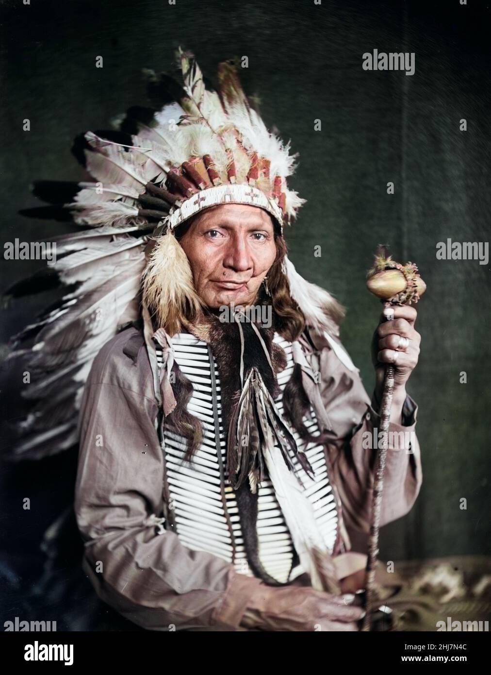 Red Horn Bull, un indiano Sioux dal Buffalo Bill's Wild West Show 1900 - Foto d'antiquariato e d'epoca - Indiani d'america / Indiani d'America / indiani d'America Foto Stock