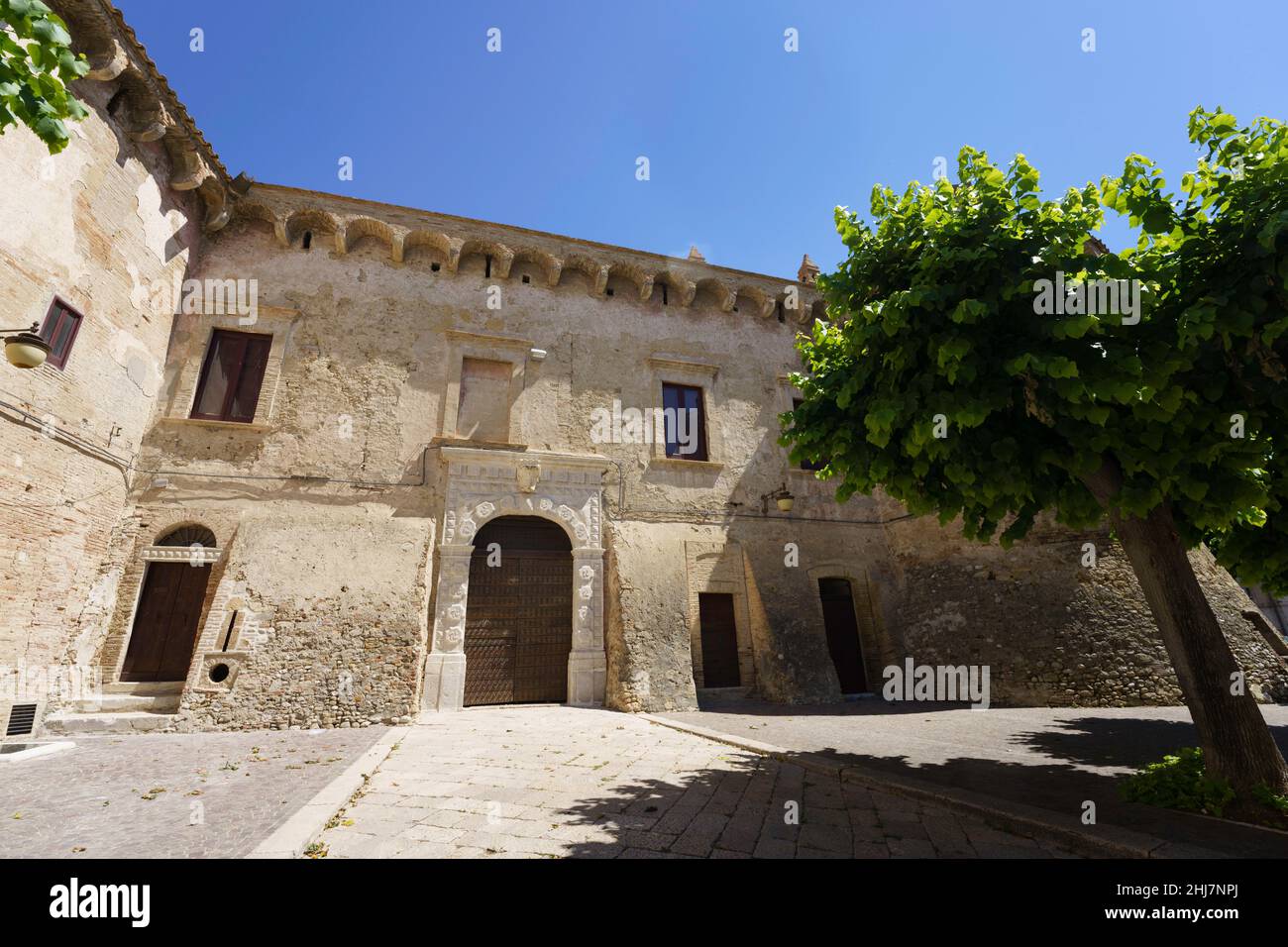 Esterno dello storico castello di Serracapriola, in provincia di Foggia, Puglia, Italia Foto Stock