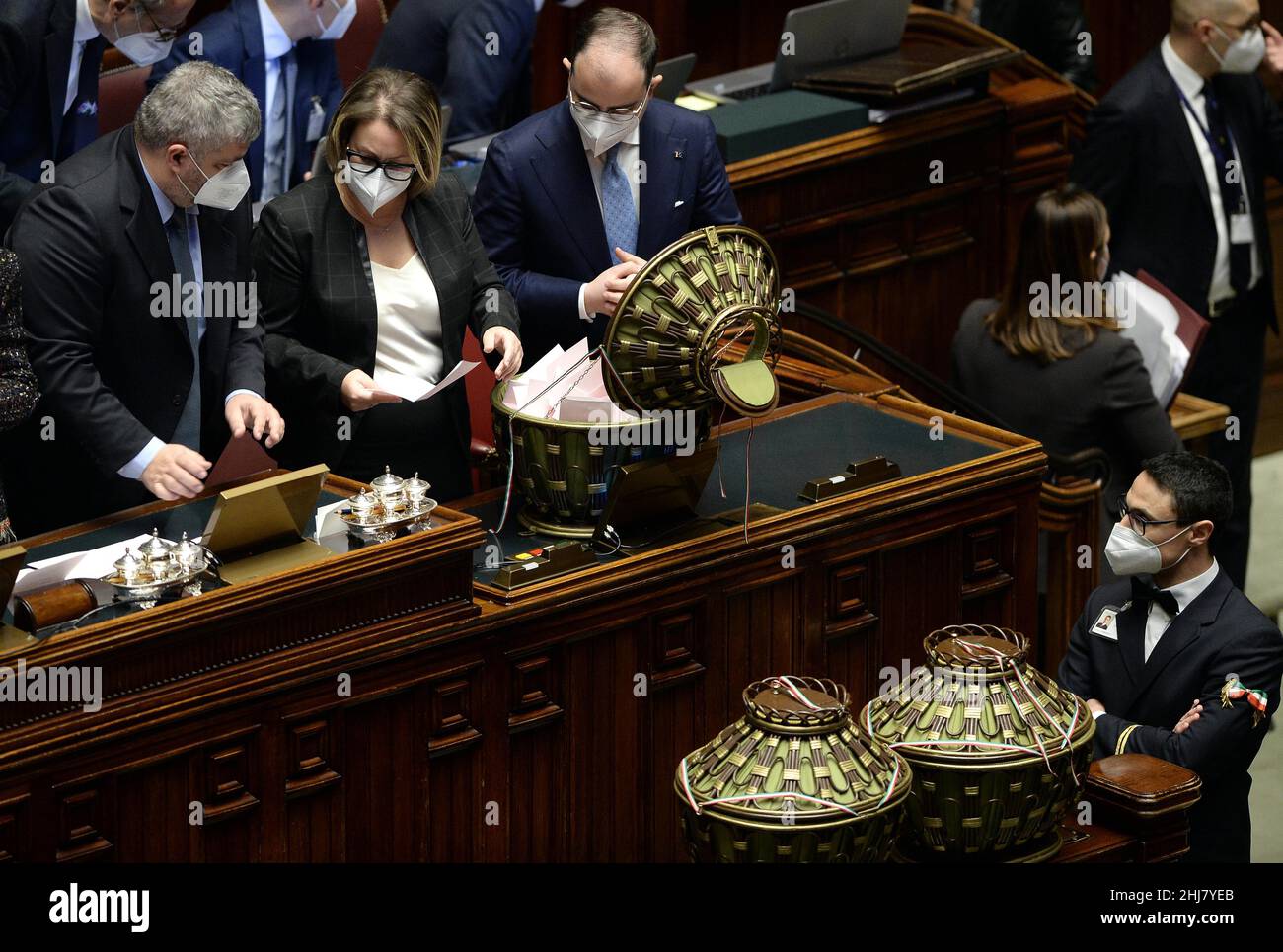 Italia camera dei deputati urne urne immagini e fotografie stock ad