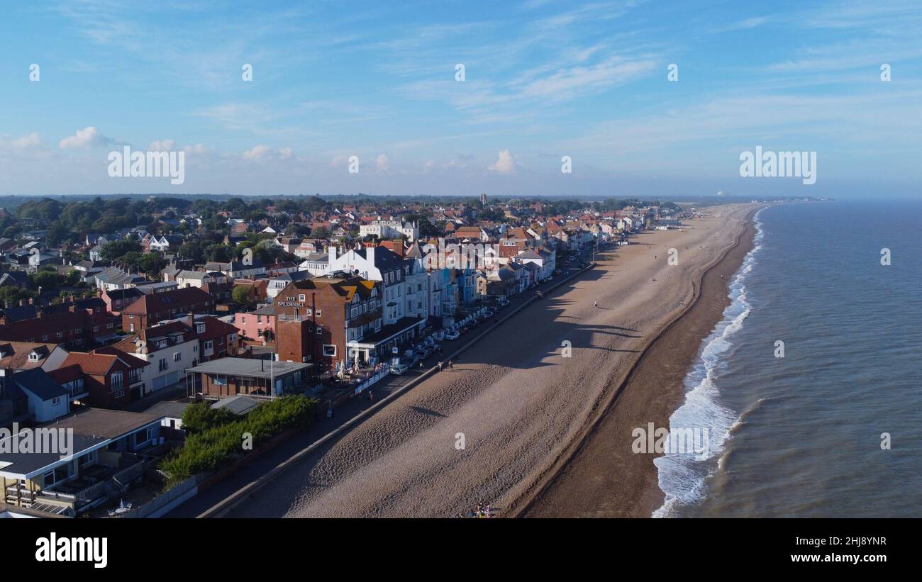 Aldeburgh Suffolk Inghilterra faggio al tramonto vista aerea drone Foto Stock