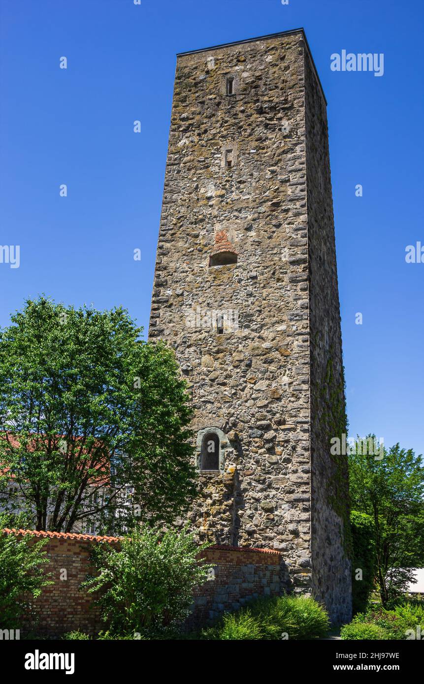 La torre Schellenberg (Schellenbergturm), una delle più antiche (13th secolo) torri medievali di Ravensburg, Baden-Württemberg, Germania. Foto Stock