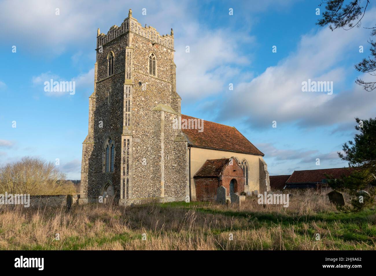 Immagine completa della Chiesa Prioria di St Mary Letheringham, Suffolk, Regno Unito Foto Stock