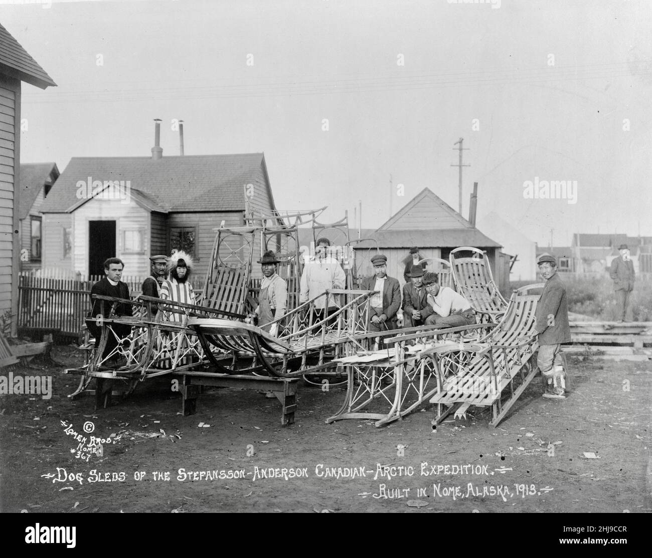 Slitte trainate da cani della spedizione canadese-artica Stefansson-Anderson. Costruito in nome, Alaska - 1913 Foto Stock