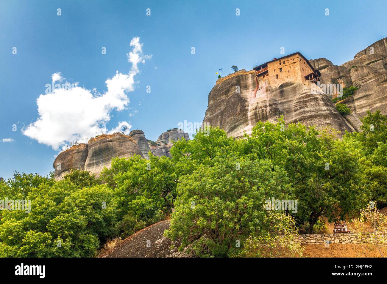 La Meteora, una formazione rocciosa che ospita complessi costruiti di monasteri, Grecia, Europa. Foto Stock