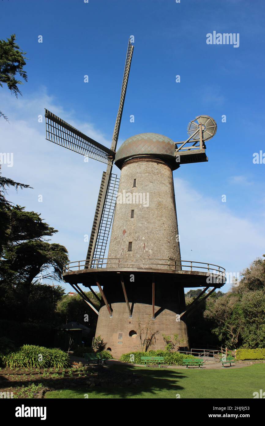 Mulino a vento olandese, Golden Gate Park, San Francisco, California Foto Stock