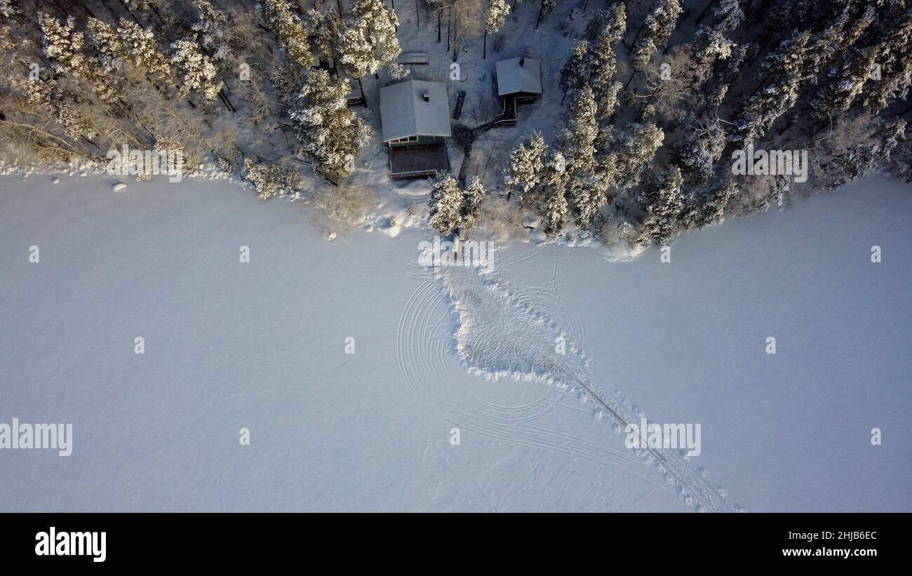 Lago Kuolimo in inverno a -20°C girato da drone nel mese di gennaio Foto Stock