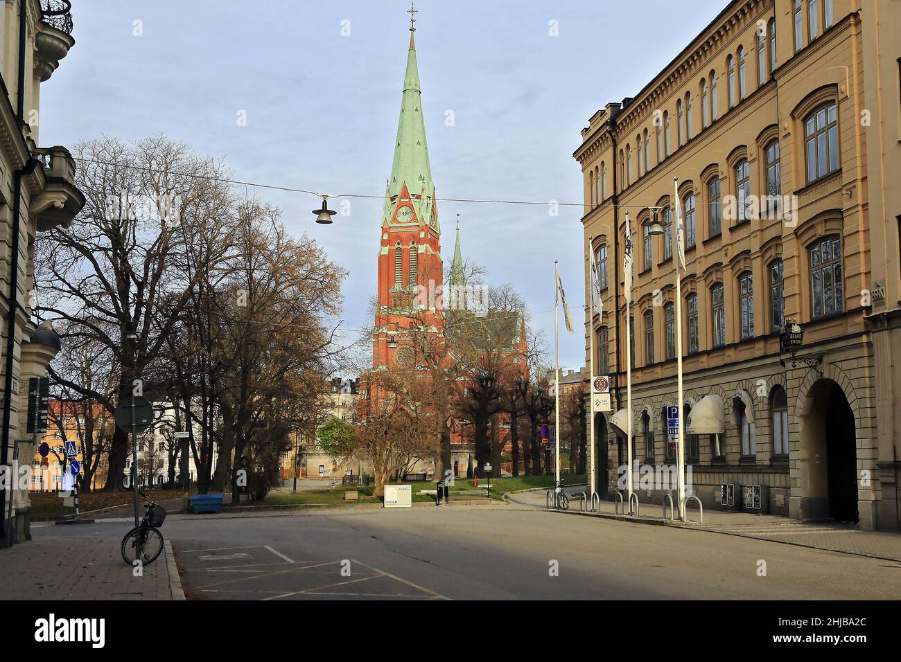 Distretto di Stoccolma Norrmalm e chiesa di San Johannes. Stoccolma, Svezia Foto Stock
