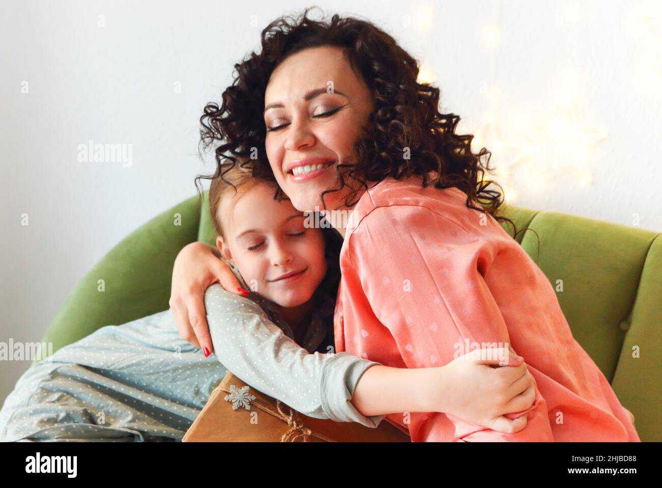 Portacandele Madre E Figlia In Resina Con Luce LED Tremolante - Regalo Sentimentale Per La Festa Della Mamma E Compleanni - 3