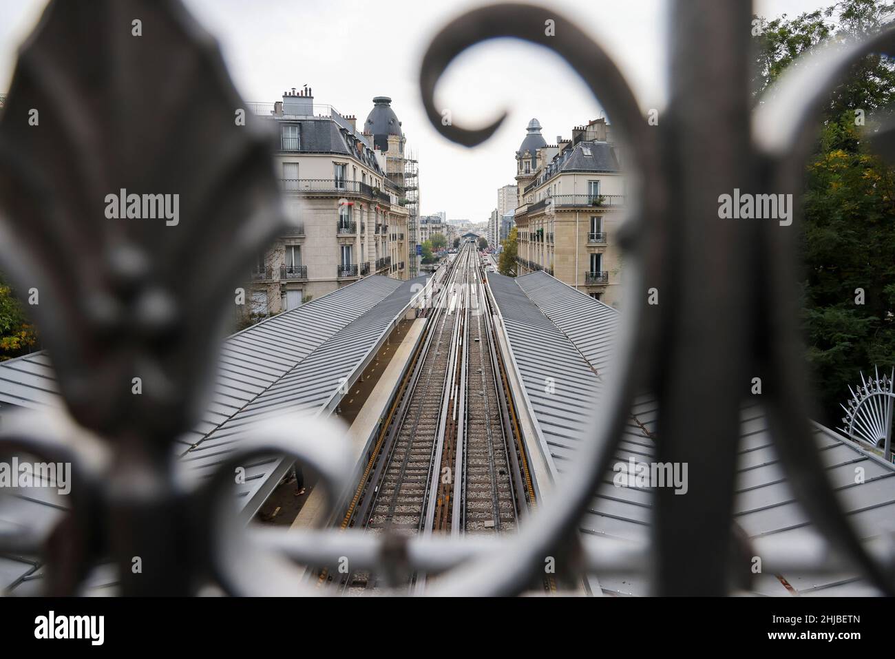 Parigi, Francia. 20th Ott 2021. Vista della stazione 'Passy' della metropolitana di Parigi. Credit: Jan Woitas/dpa-Zentralbild/ZB/dpa/Alamy Live News Foto Stock