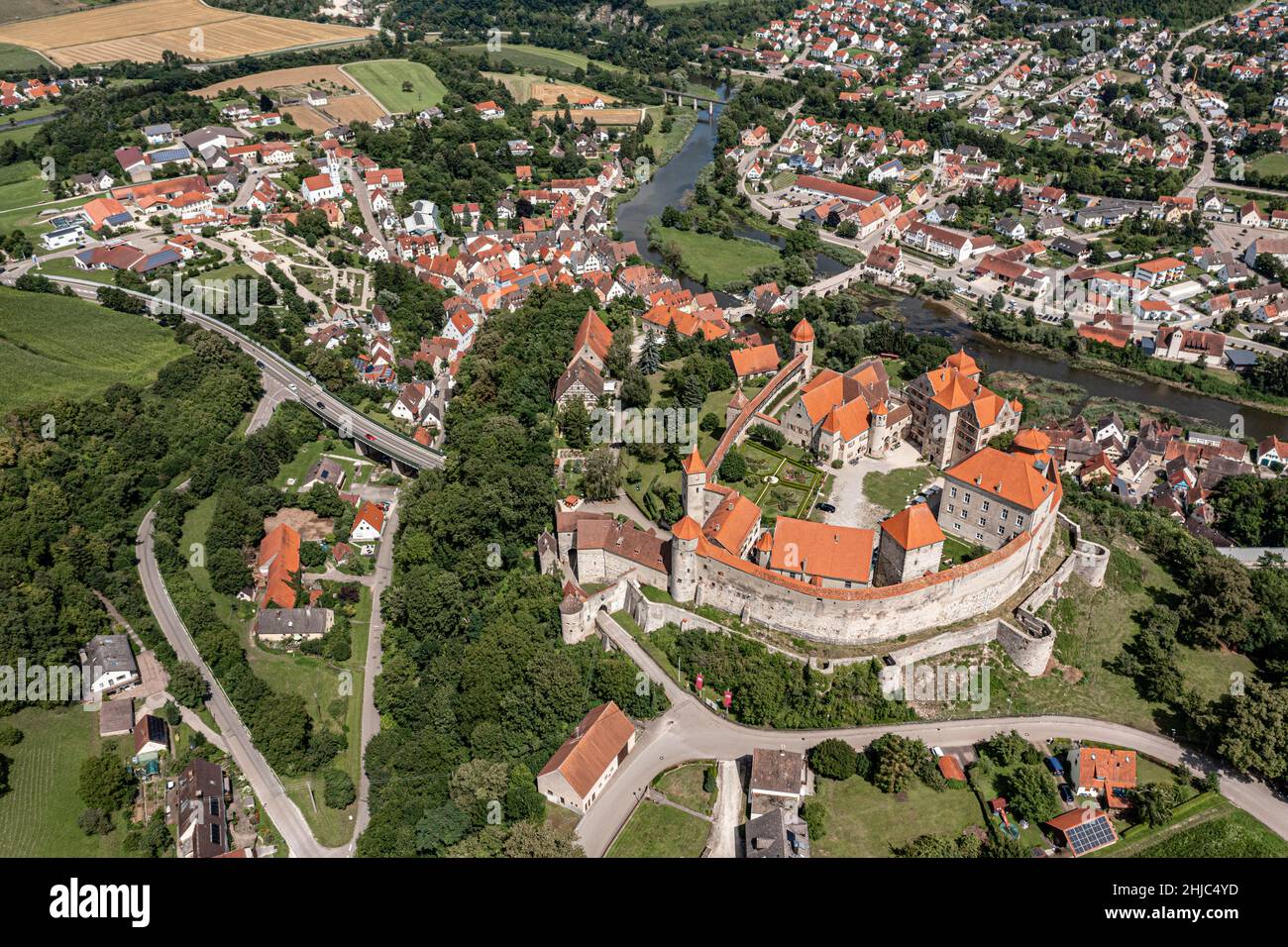 veduta aerea di harburg schwaben nel parco naturale di altmühltal, baviera, germania Foto Stock