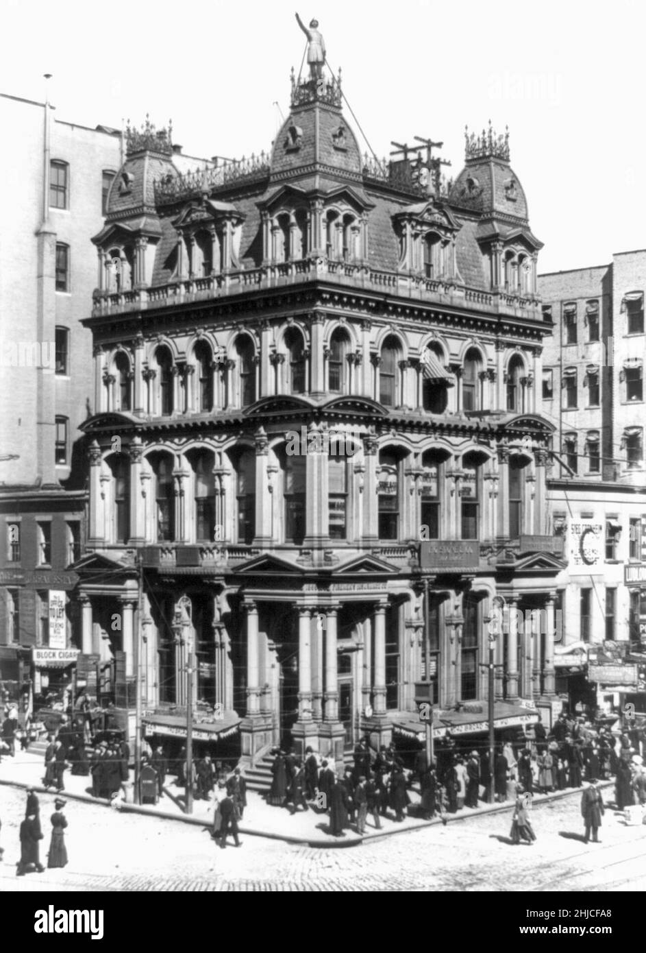 Firemans Insurance Company Building, strade ampie e di mercato, Newark, New Jersey, USA Foto Stock