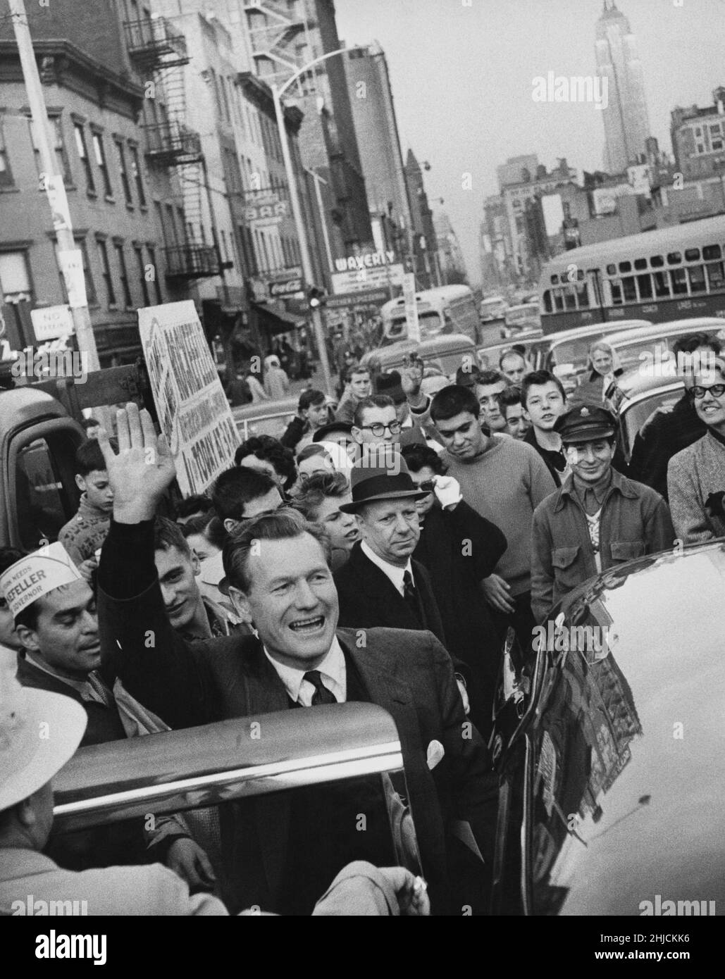 Nelson Rockefeller (8 luglio 1908 - 26 gennaio 1979) ha condotto una campagna per il Governatore di New York. Foto Stock