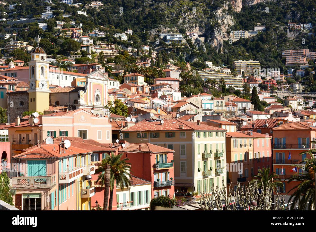 Francia, costa azzurra, Villefranche/Mer con la sua cittadella storica con i suoi bastioni, musei e sala di Citiy. Questa città è conosciuta per il suo porto profondo. Foto Stock