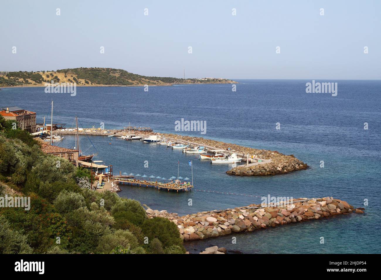 Canakkale, Turchia - 26 Giugno 2014 : Assos, conosciuta anche come Behramkale o per breve Behram, è una piccola città ricca di storia nel distretto di Ayvacik di t Foto Stock