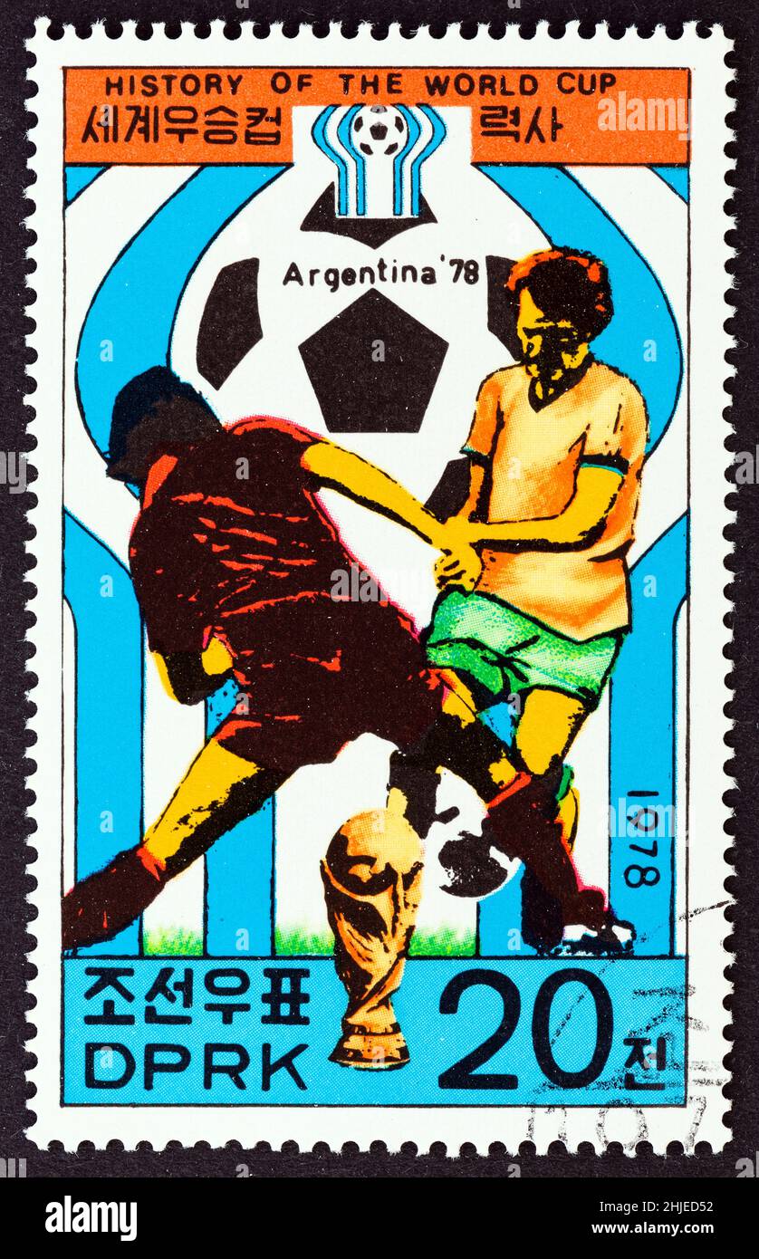 COREA DEL NORD - CIRCA 1978: Un francobollo stampato in Corea del Nord dal numero 'Storia della Coppa del mondo' mostra Argentina, 1978, circa 1978. Foto Stock
