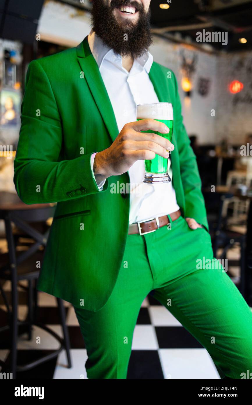 Bella Giornata Di San Patrizio Con Birra Fresca Di Folletto Foto E Immagine Per Il Download Gratuo - Pngtree - Foto 6