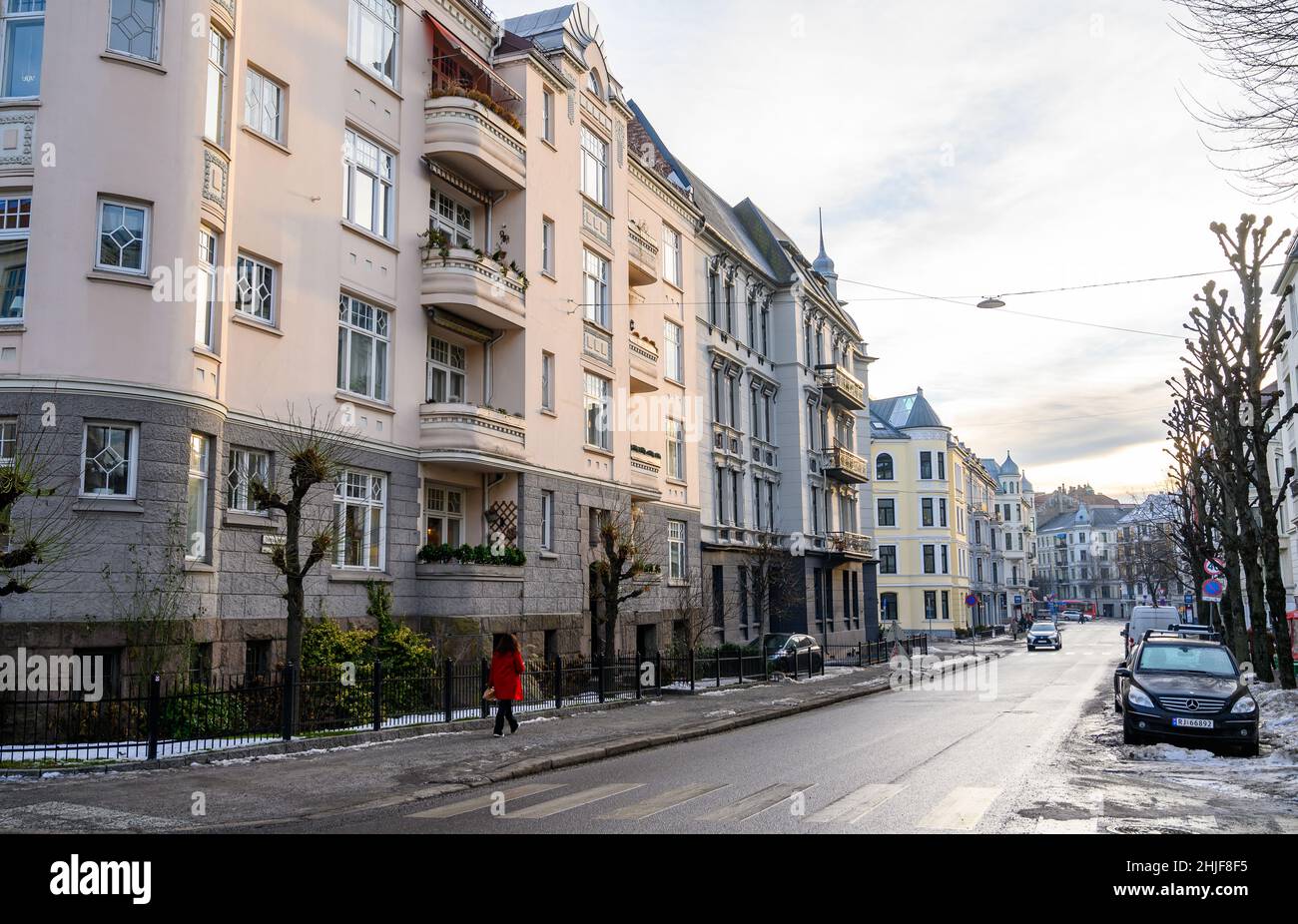 Edifici residenziali a Frogner, estremità ovest di Oslo. Costruito tra la fine del 1800s e l'inizio del 1900s in stile continentale, spesso chiamato architettura Berliner. Foto Stock