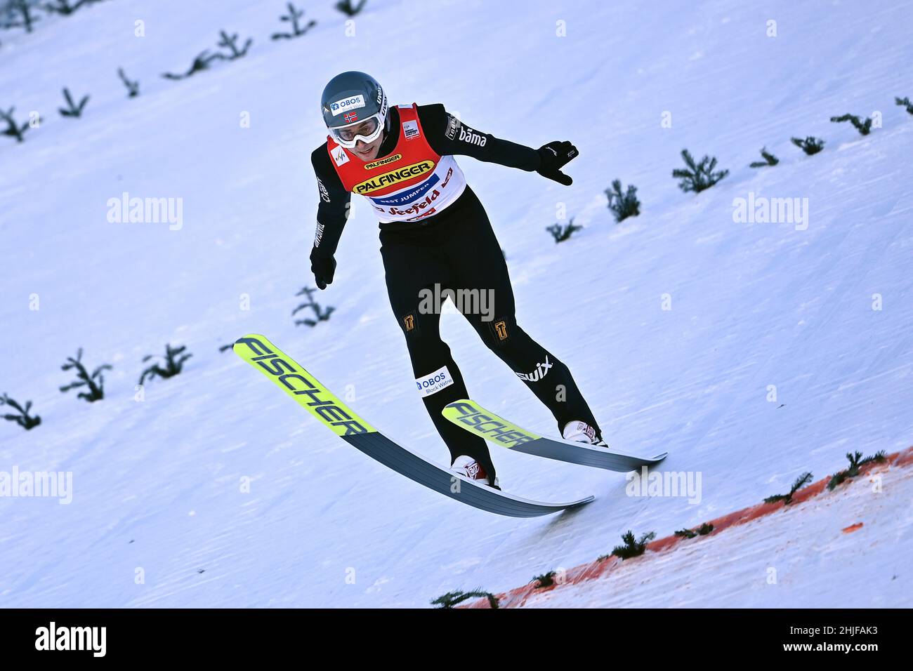 Jarl Magnus RIIBER (NOR), azione, salto, salto, atterraggio. Gara individuale Gundersen NH/10 km, FIS World Cup Nordic combinato a Seefeld/Tirolo il 29th gennaio 2022 Foto Stock