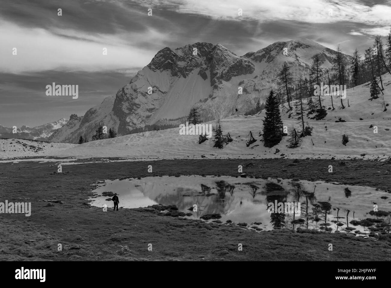 Ottobre trekking nelle montagne della Val Pesarina, Friuli-Venezia Giulia. Foto Stock