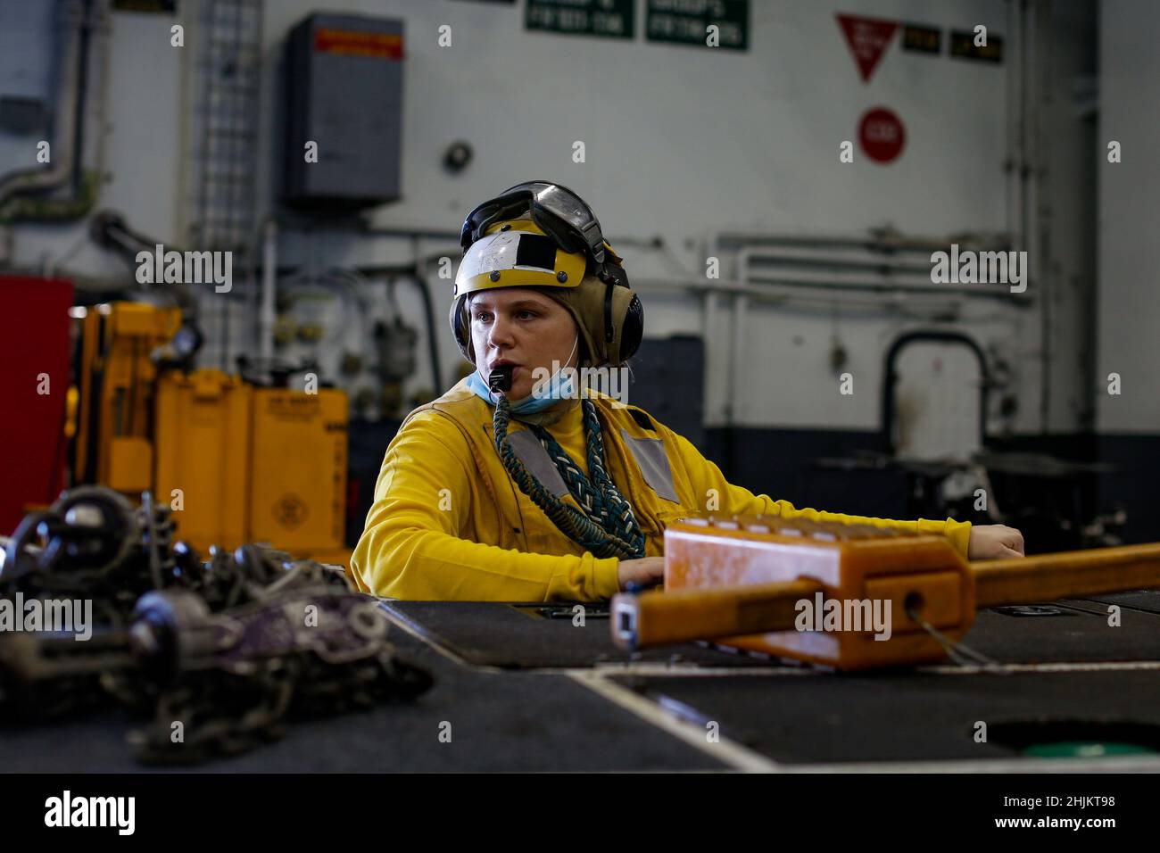 OCEANO PACIFICO (Gen. 16, 2022) Aviation Boatswain's Mate (Handling