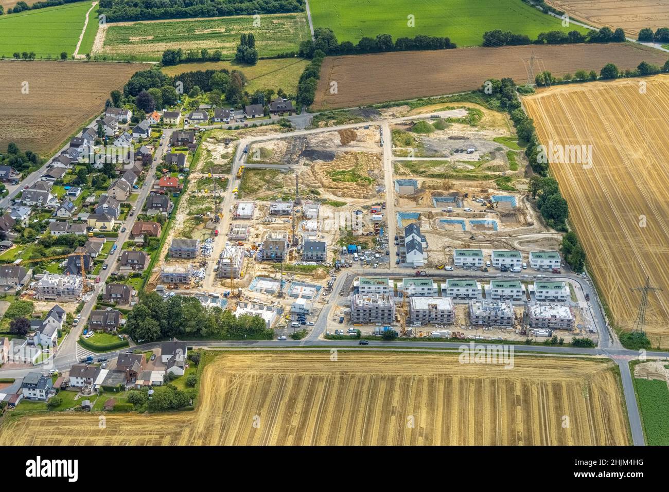 Fotografia aerea, cantiere e nuovo edificio Parco residenziale Emscherquelle, ex caserma Emscher, Hohenleuchte, Holzwickede, Ruhr, N Foto Stock