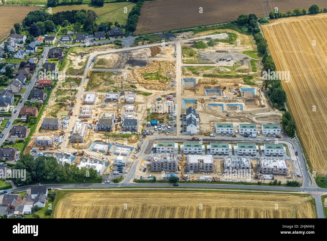 Fotografia aerea, cantiere e nuovo edificio Parco residenziale Emscherquelle, ex caserma Emscher, Hohenleuchte, Holzwickede, Ruhr, N Foto Stock