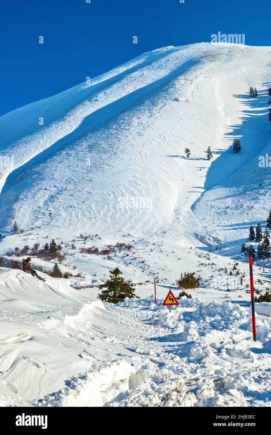 Vista sul monte Kissavos (1978 m.), Larissa, Tessaglia, Grecia. Foto Stock