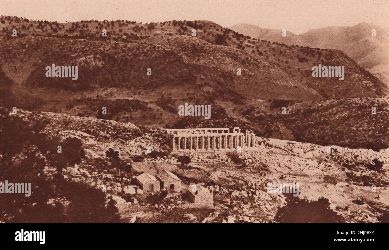 Il tempio di Bassae in Arcadia, dove Apollo era adorato come il dio della guarigione. Grecia (1923) Foto Stock