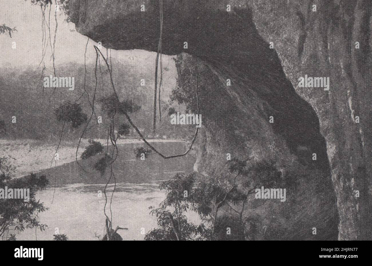 Le rive del fiume Chagres sono minate dalle inondazioni. Panama (1923) Foto Stock