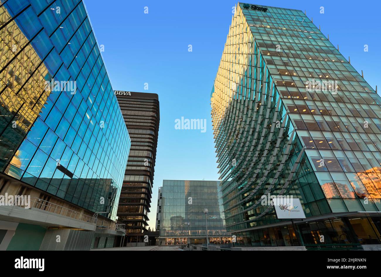 Edifici di uffici nel distretto finanziario di AZCA. Madrid, Spagna. Foto Stock