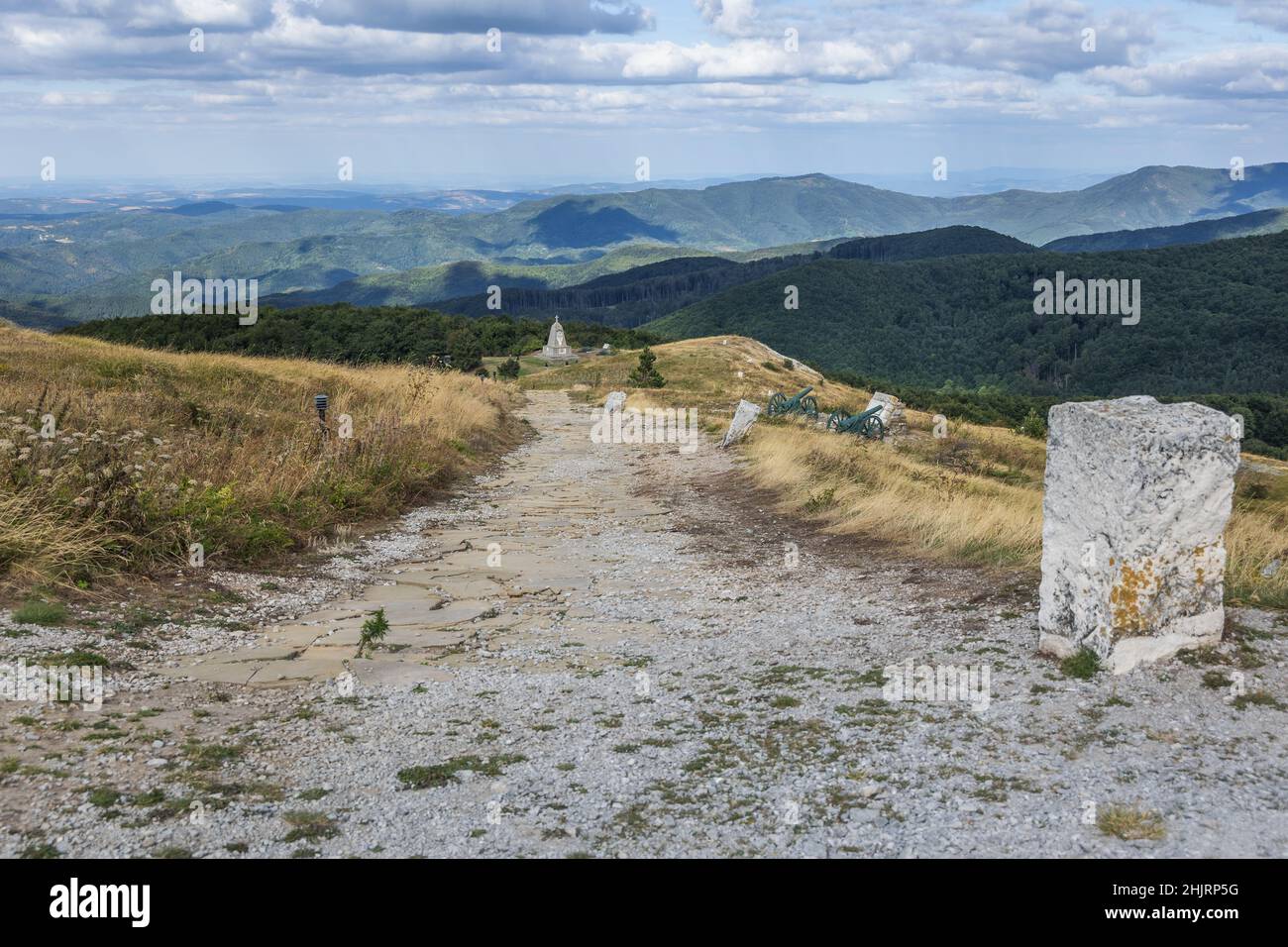 Monumento al Alessandro II di Russia, lo zar russo chiamato Alessandro il Liberatore sul Passo Shipka nella catena montuosa dei Balcani, Bulgaria Foto Stock
