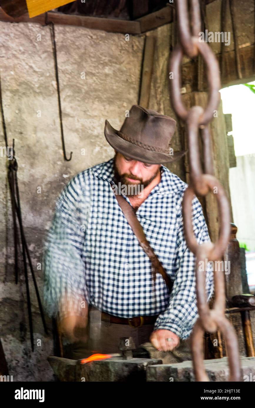 Dimostrazione di Gunnsmith in Colonial Quarter St. Augustine, Florida Stati Uniti Foto Stock