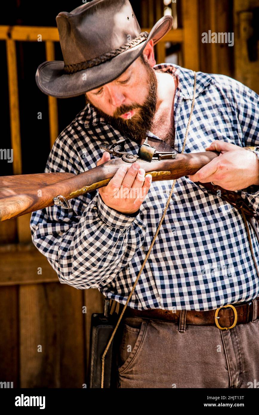 Dimostrazione di Gunnsmith in Colonial Quarter St. Augustine, Florida Stati Uniti Foto Stock