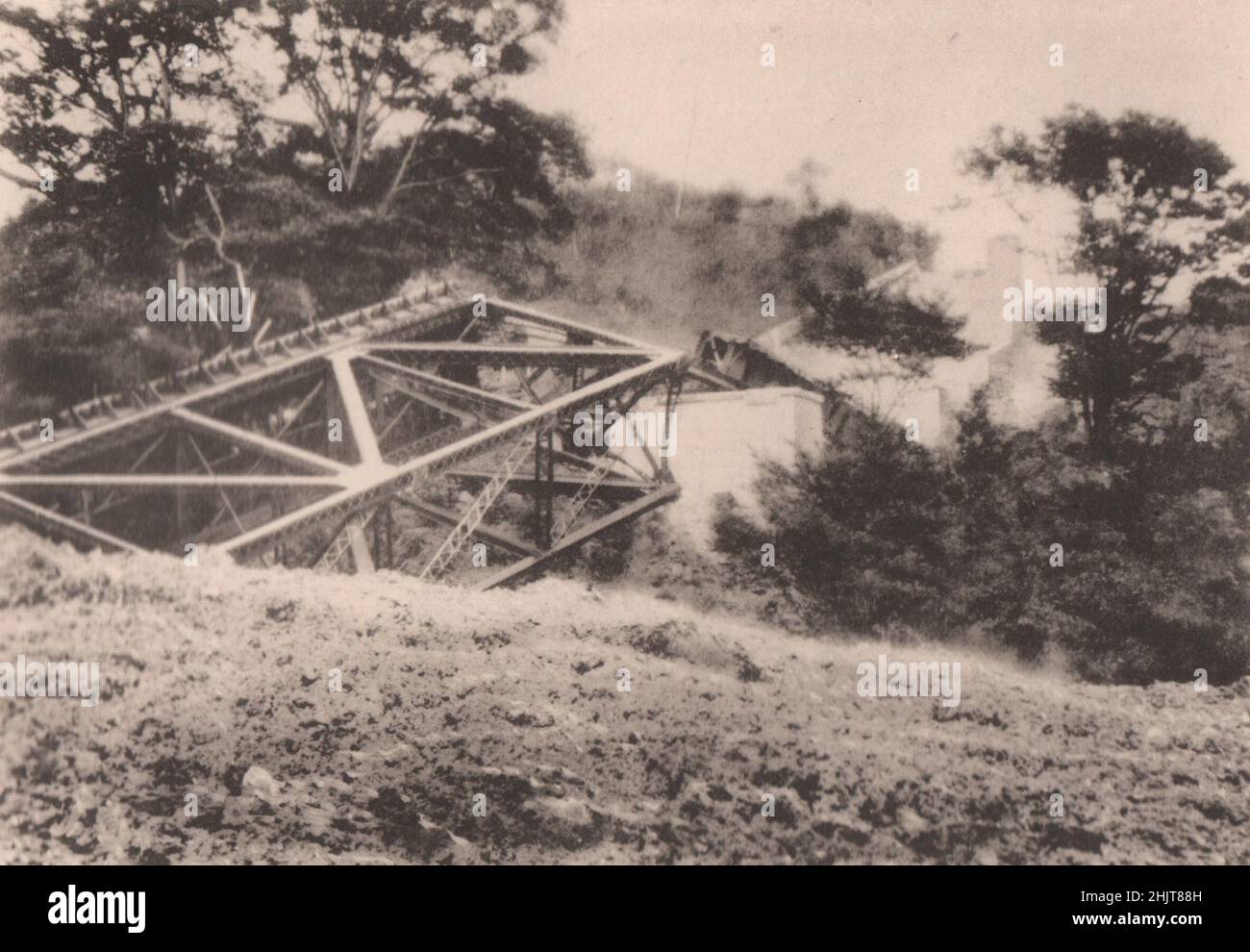 Giappone terremoto 1923: Il naufragio del ponte ferroviario sulla Nabukawa (Prefettura di Kanagawa) Foto Stock