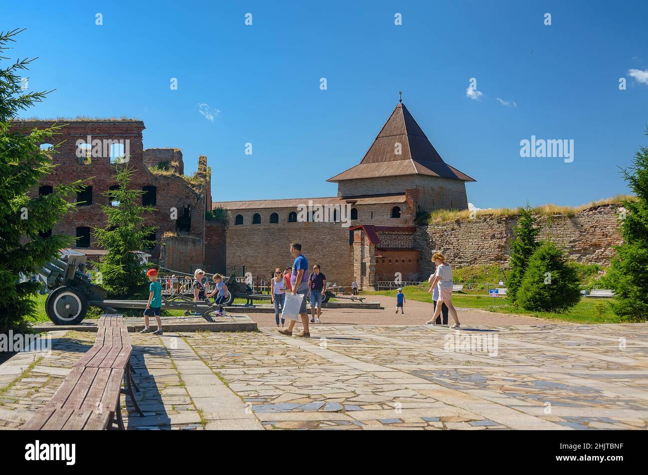 Nut Island, Petrokrepost. Regione di Leningrad. Russia. 30 giugno 2021 un'antica fortezza russa sull'isola di Orekhovy alla fonte del fiume Neva, Foto Stock