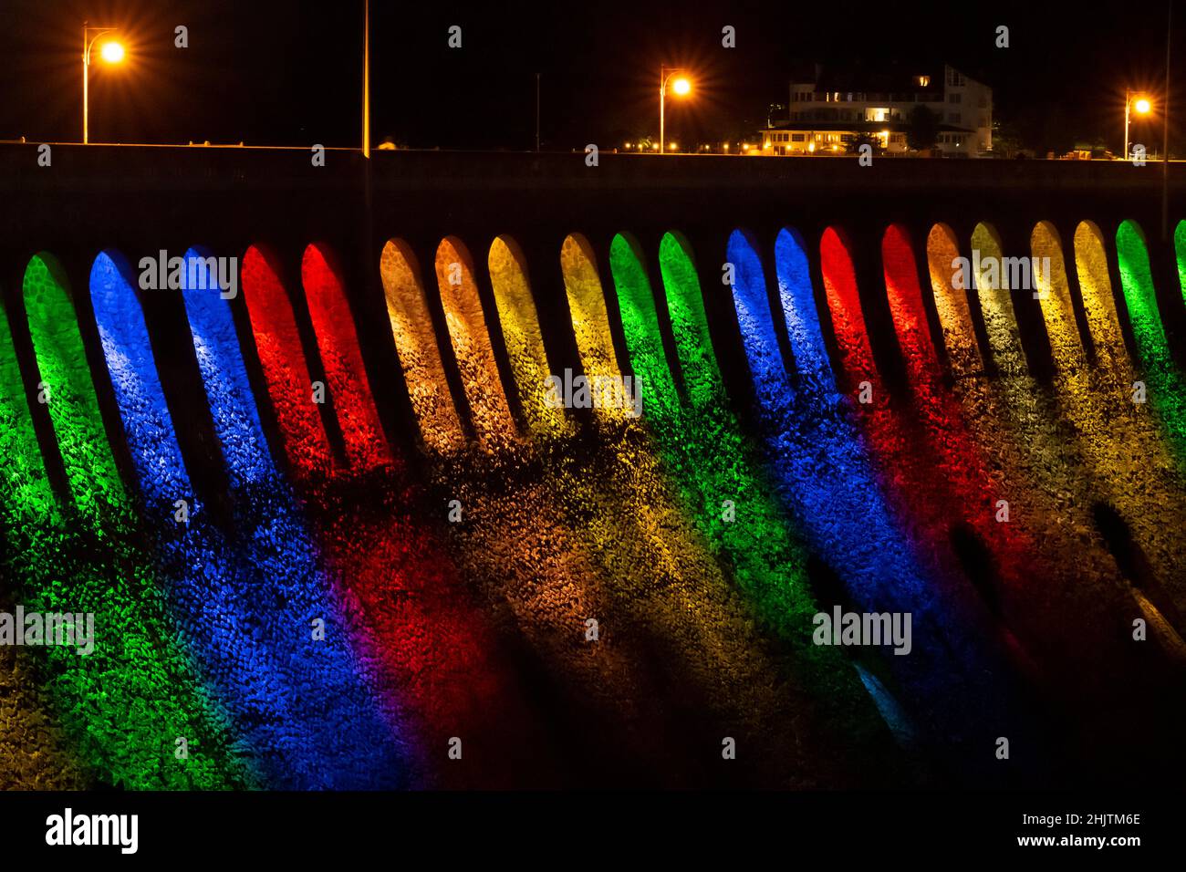 Illuminata sulla muratura Edersee in Hessen Germania Foto Stock