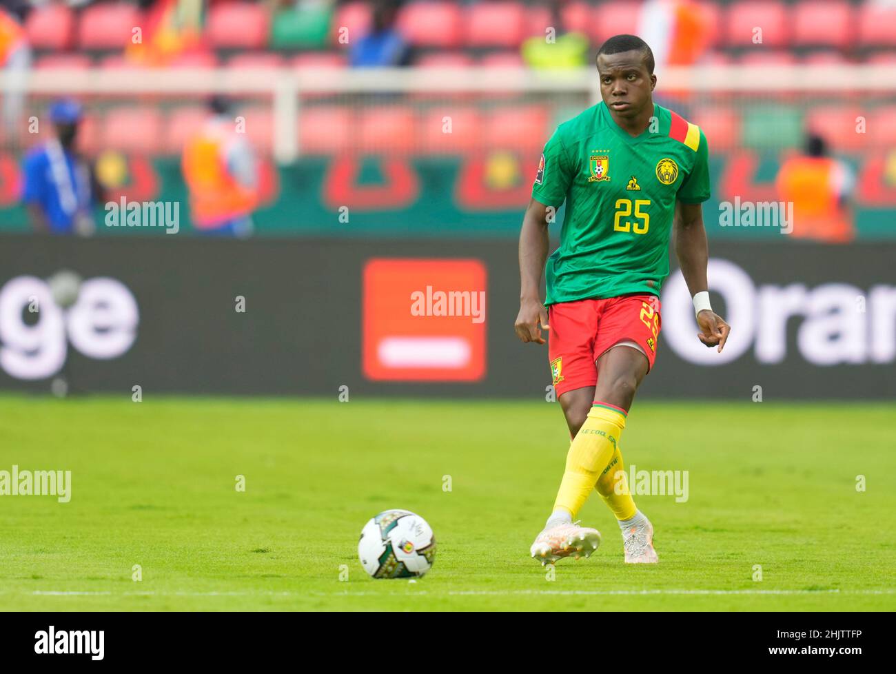 Yaoundé, Camerun, 9 gennaio 2022: Nouhou Tolo del Camerun contro Burkina Faso- Africa Cup of Nations allo Stadio Paul Biya. Prezzo Kim/CSM. Foto Stock