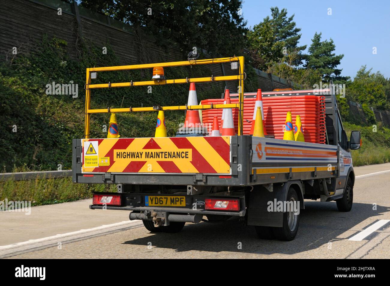 Veicolo di manutenzione autostradale su un'autostrada del Regno Unito. Foto Stock