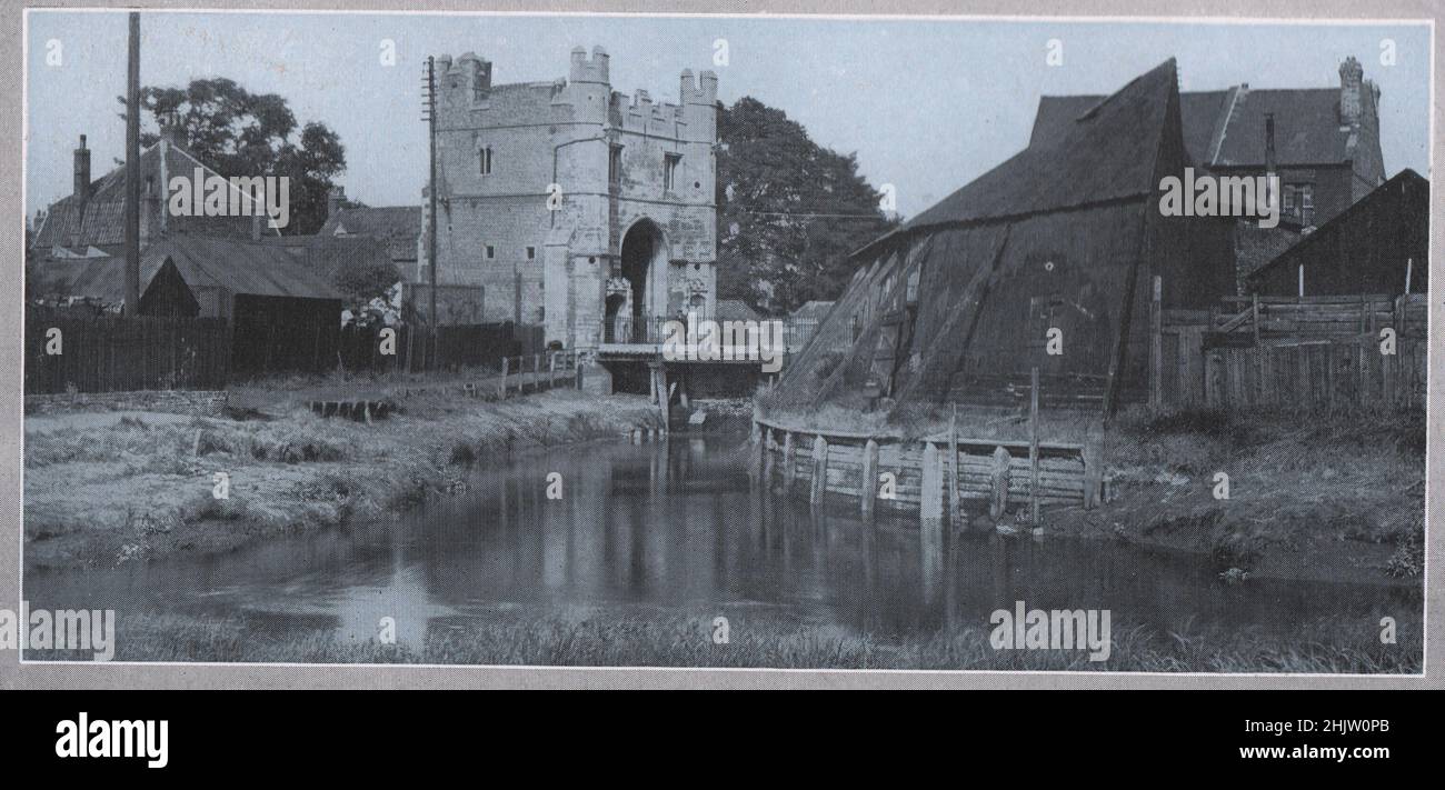 Il South Gate, King's Lynn. Norfolk (1913) Foto Stock