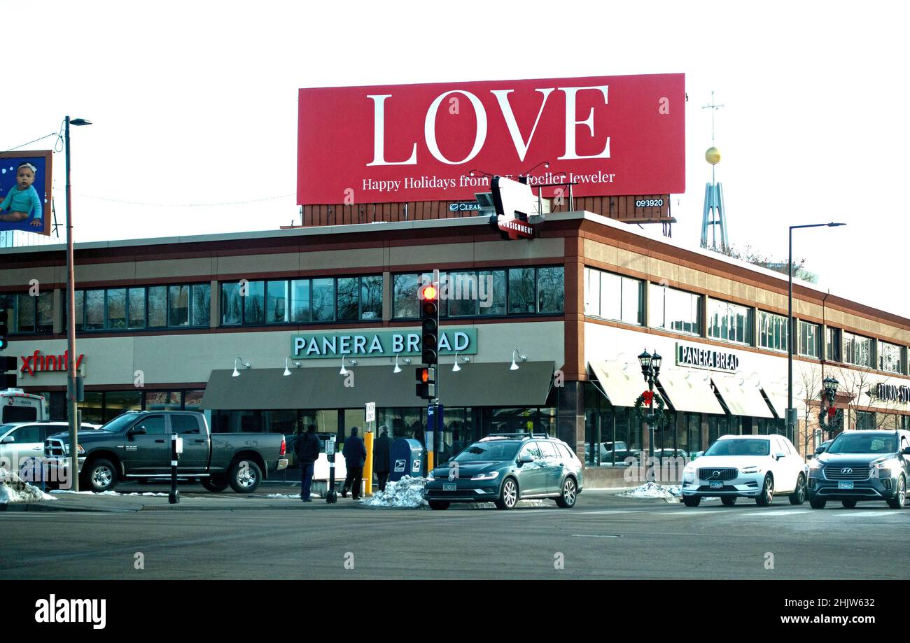 Ristorante Panera pane con cartellone segno esclamando l'amore come un saluto di festa. Sponsorizzato dal R.F. Gioielliere moeller. St Paul Minnesota, Stati Uniti Foto Stock