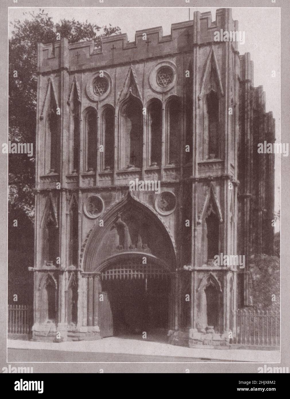 Abbey Gate, Bury St. Edmunds. Suffolk (1923) Foto Stock