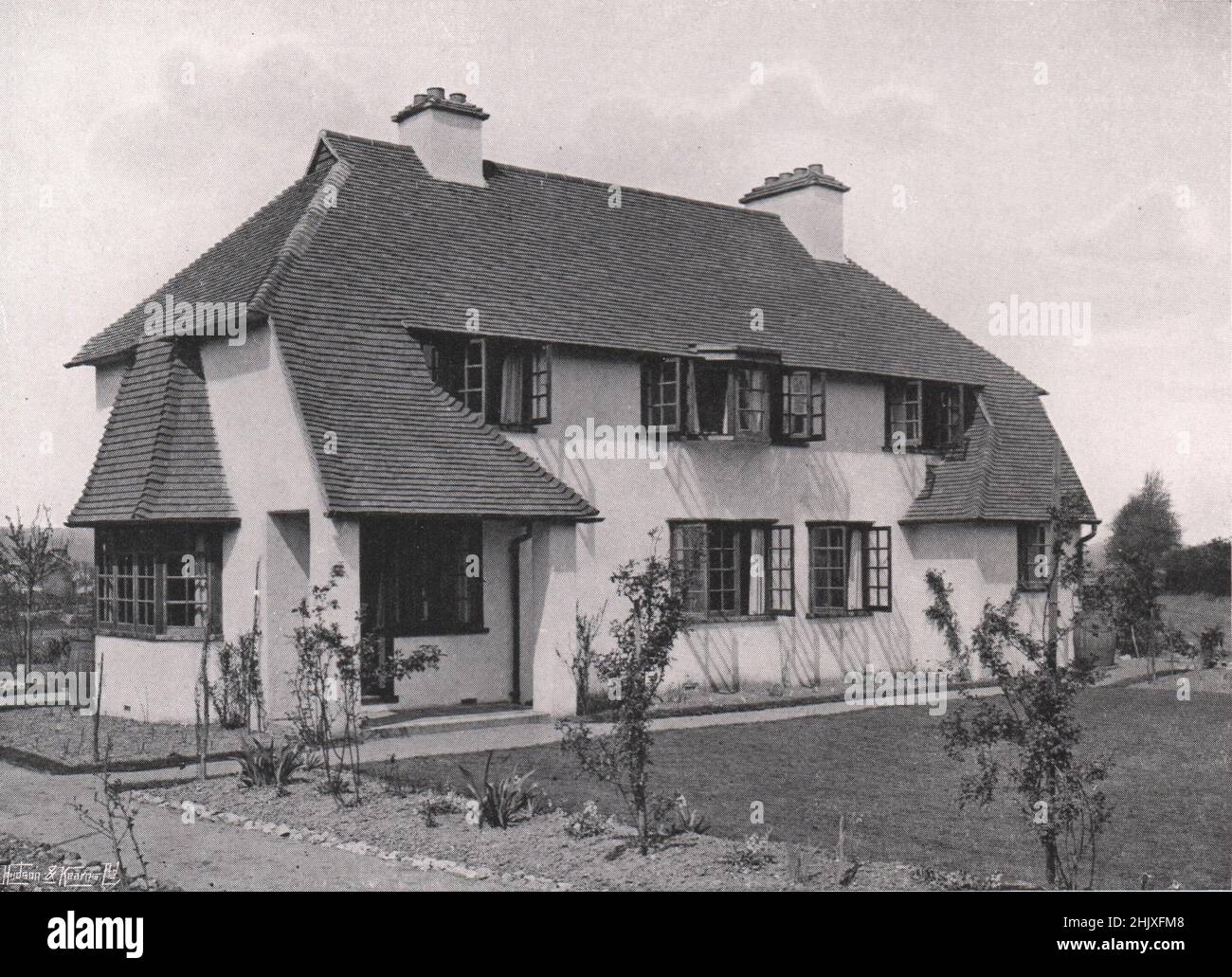 Fronte sud. Surrey. Elm Tree Cottage, Farnham. - Disegnato da Harold Falkner (1922) Foto Stock