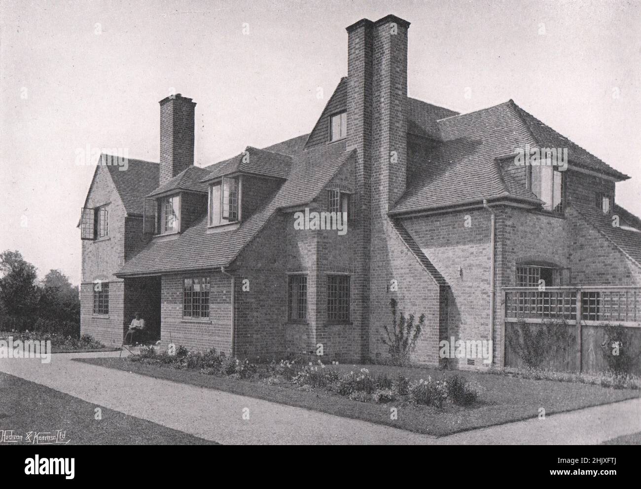 Lane End, Walton Heath : fronte giardino. Surrey. Tre piccole Case. - Disegnato da P. Morley Horder (1922) Foto Stock