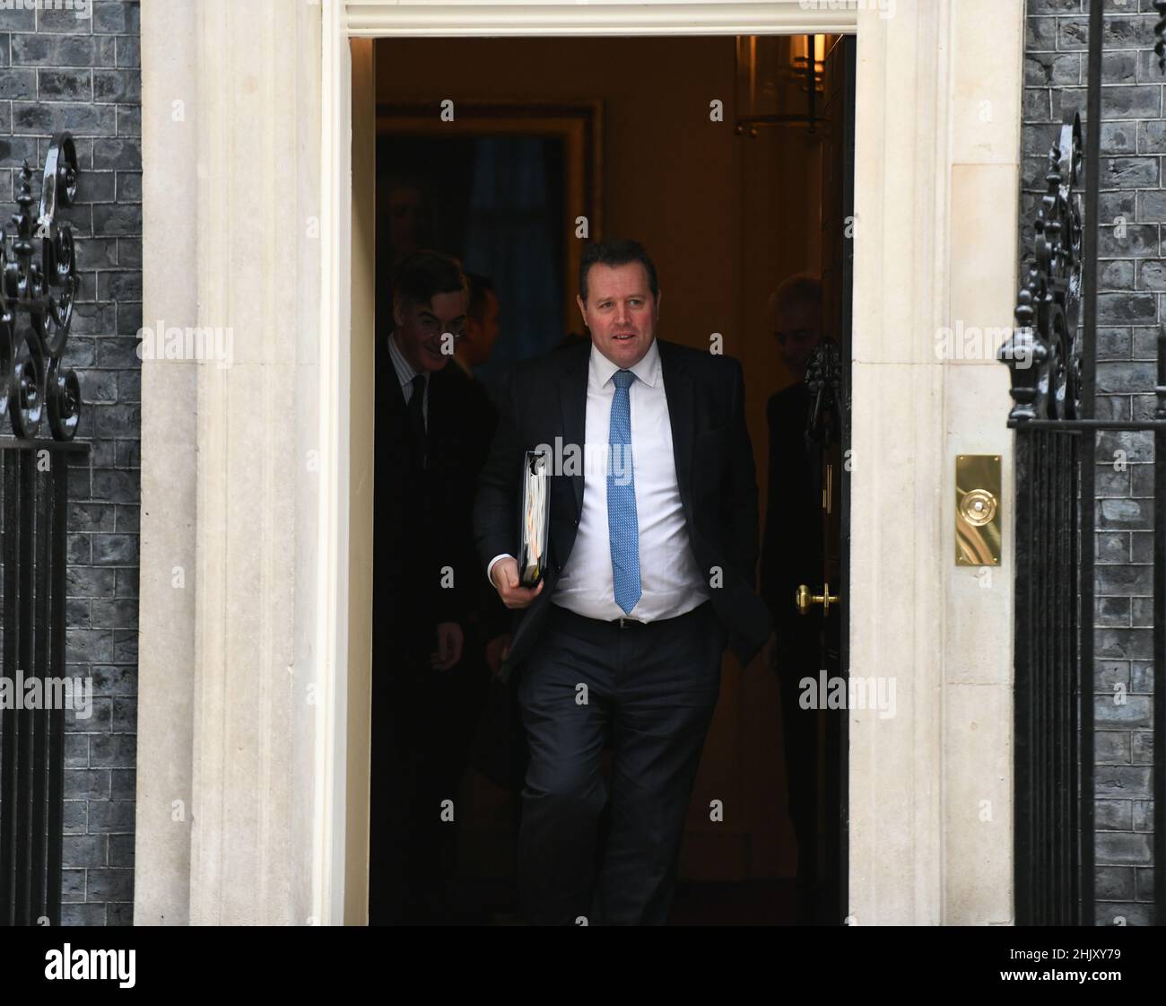 Downing Street, Londra, Regno Unito. 1 febbraio 2022. Mark Spencer MP, Segretario parlamentare al Tesoro, Capo anca, a Downing Street per una riunione settimanale del gabinetto. Credit: Malcolm Park/Alamy Live News. Foto Stock